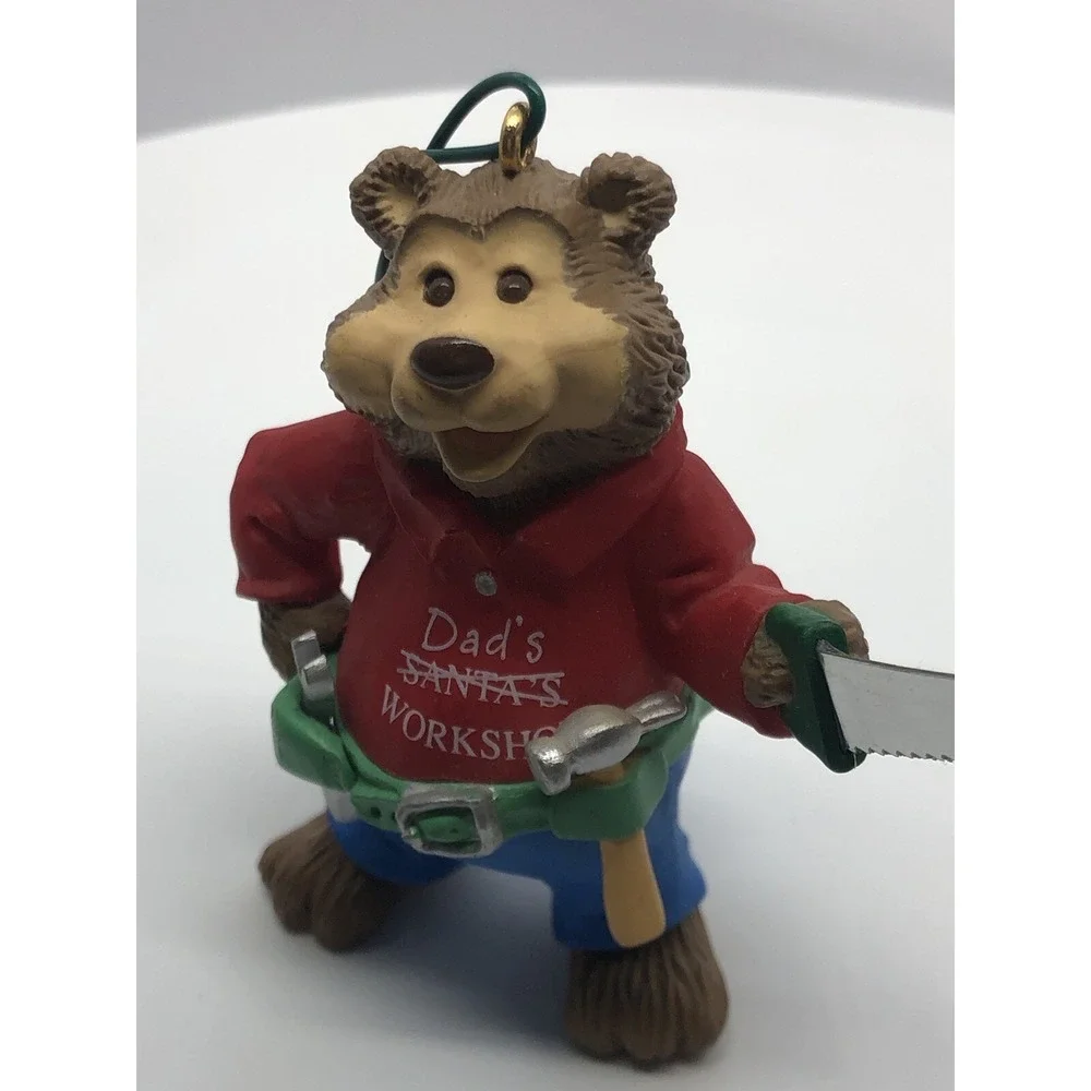 Vtg Hallmark 1993 Keepsake Dad Bear Dad's Santa Workshop‎ Christmas Ornament